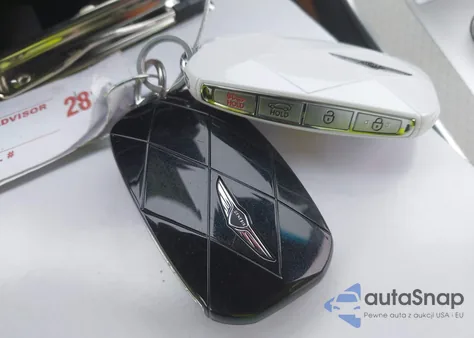 2025 Genesis Gv80 2.5T Advanced Awd from USA, damaged, VIN KMUHBESB3SU273631